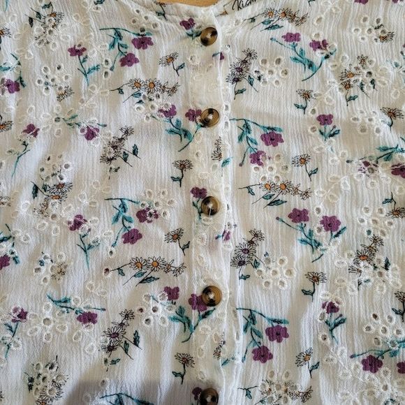 Kismet Crop Tank with Adjustable straps and tie at Waist Large - Picture 8 of 8